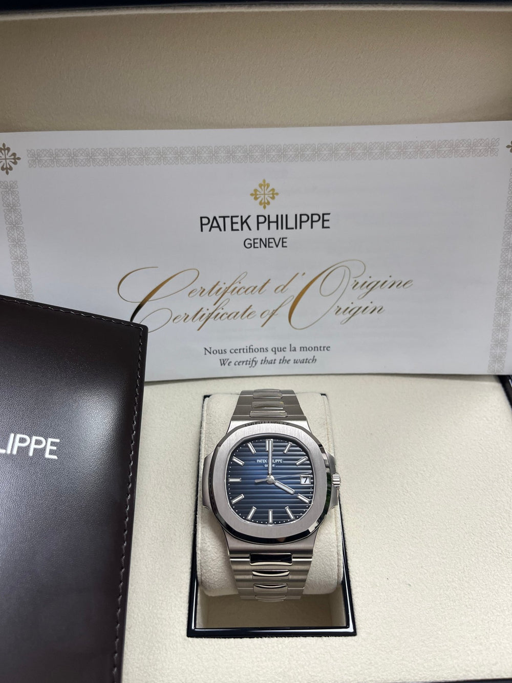 Pate_k Phillip_e Nautilus Silver Metal premium Automatic Shahrukh khan Watch [OPEN BACK]